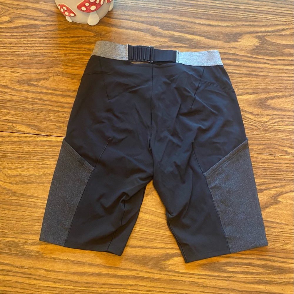 Lululemon Esker Shorts *Lululemon Lab